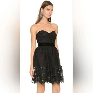 Moving Sale! 💘 Marchesa Notte Strapless  Dot Tulle Cocktail Dress size 6